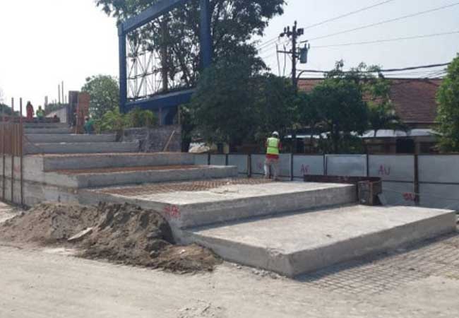 Dengan CMP, Konstruksi Jalan Layang Manahan lebih cepat 50 persen