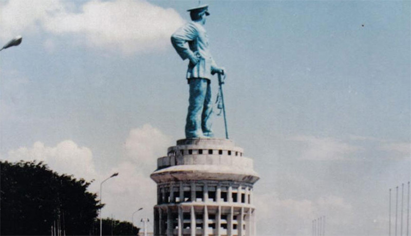 Pembangunan Gedung Monumen Yalesveva Jayamahe Tahap II, Pangkalan Angkatan Laut Ujung