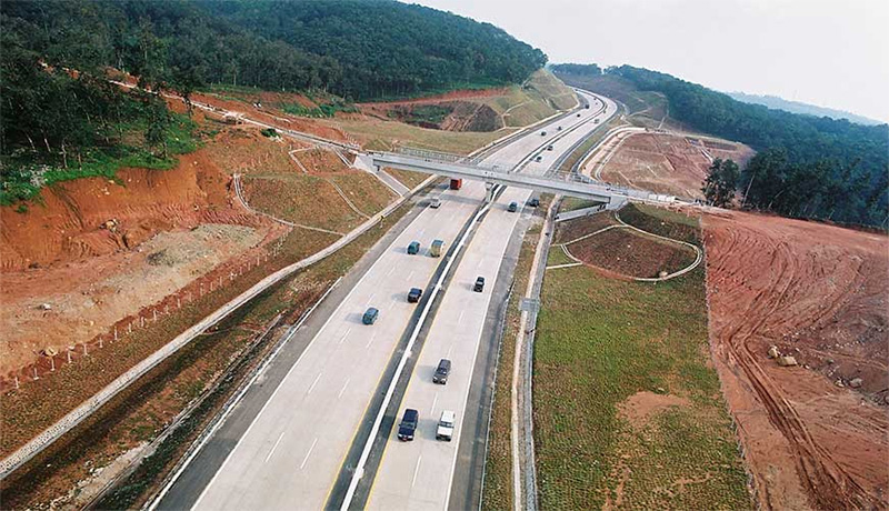 Pengerjaan Jalan Tol Cipularang, Bagian II, Seksi III, Plered - Cikalong Wetan (termasuk Jembatan Ciujung)