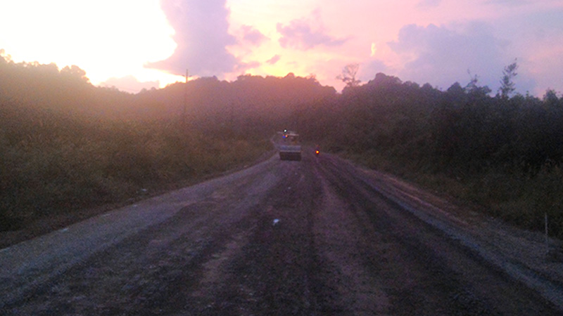 Pengerjaan Jalan Pontianak - Tayan (EIB-21)