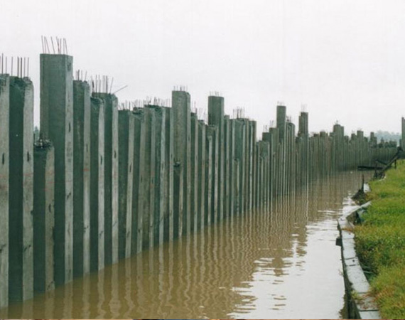 Pengerjaan Dinding Sungai Sei Kayan, Bulungan