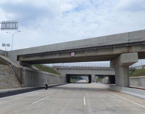 Pengerjaan Jalan Tol Cinere - Jagorawi Seksi I-East